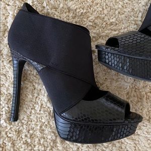 JESSICA SIMPSON SNAKESKIN STILETTO